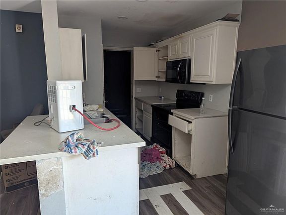 3rd image of 1107 S 34th Dr