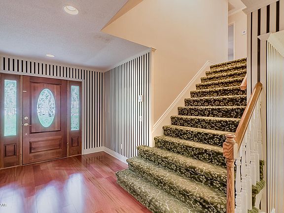5th image of 4009 Calusa Ln