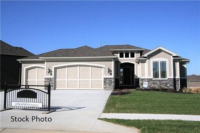 1st image of 5688 Thousand Oaks Dr
