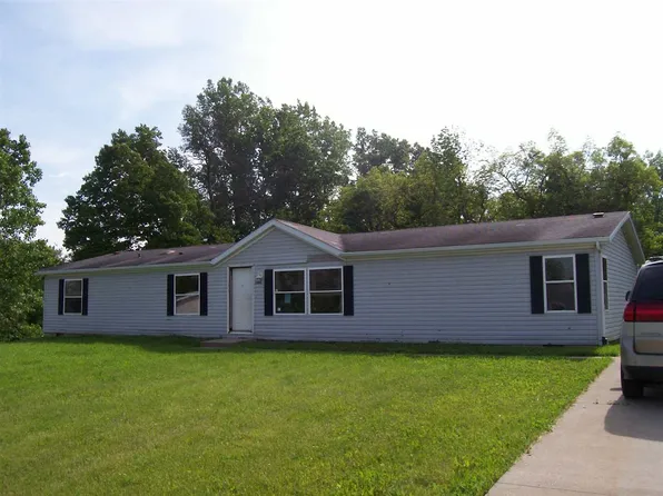 2960 E Joshua Dr, Warsaw, IN 46580
