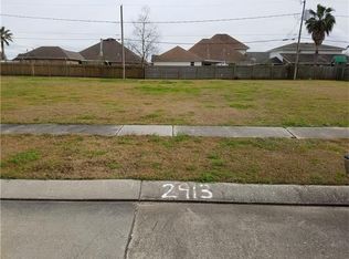 4200 Tracy St, Meraux, LA 70075