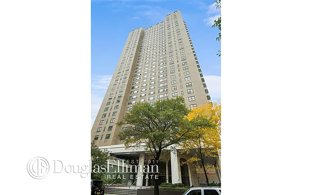 Rented by Douglas Elliman | media 31