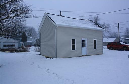 4th image of 213 E Church St
