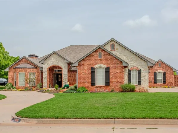 606 Frank Dr, Okarche, OK 73762