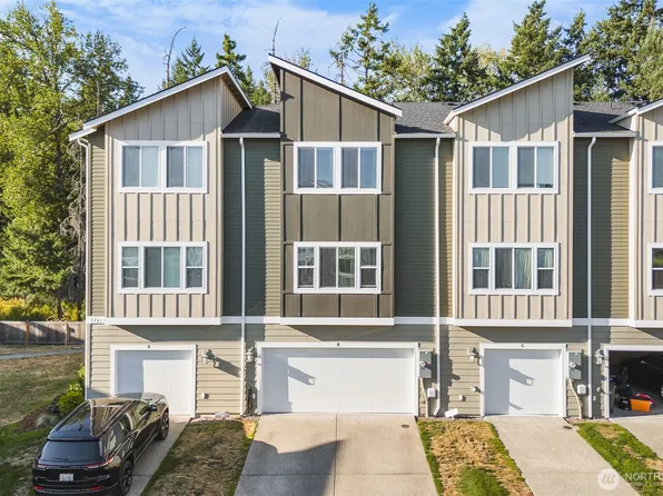 17413 118th Avenue Ct E #B, Puyallup, WA 98374