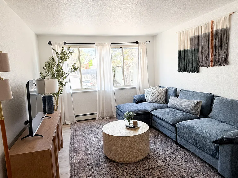 2526 N Clay St #11 — Photo 7