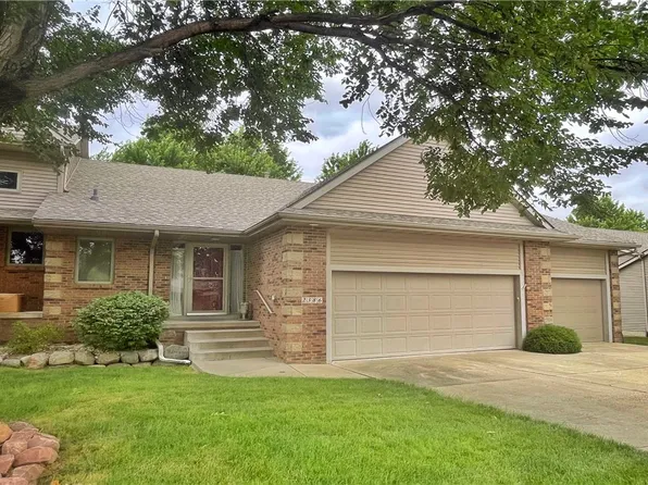 2386 NW 163rd St, Clive, IA 50325