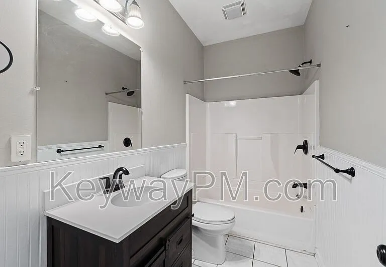 1315 Merry St — Photo 12