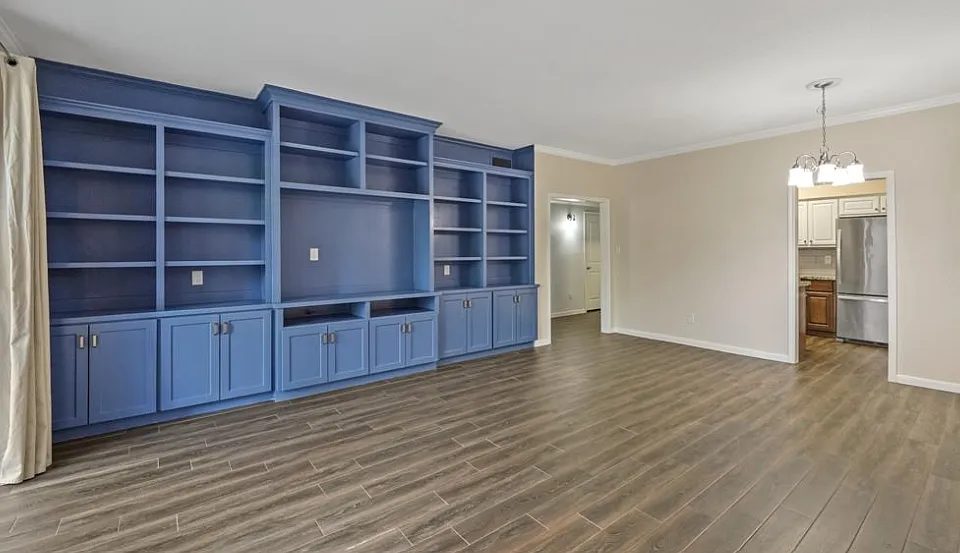 2400 N Braeswood Blvd #111