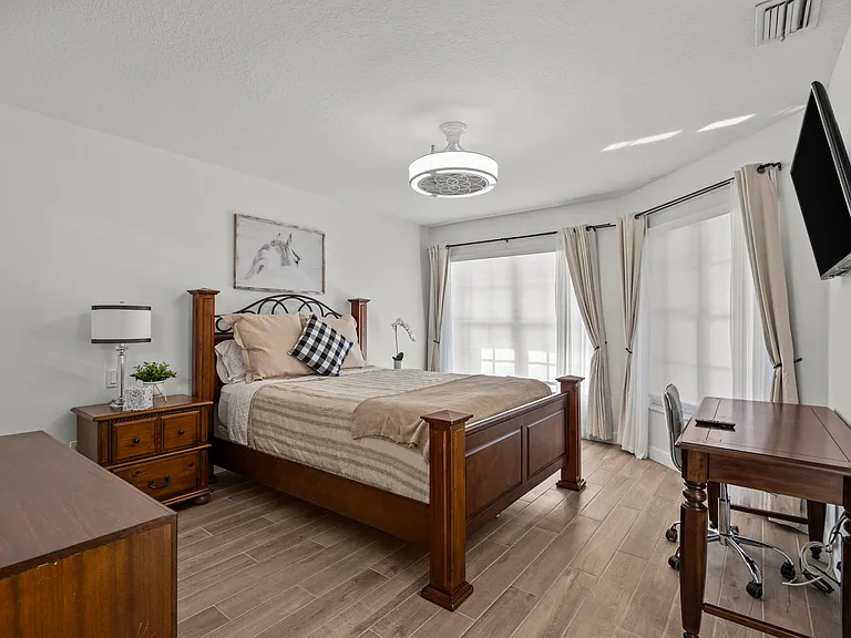 1782 Clydesdale Ave #HOUSE — Photo 21