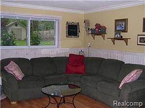 3rd image of 1203 W Elmwood Ave