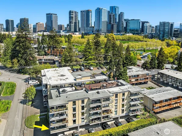 9909 NE 1st Street #104, Bellevue, WA 98004