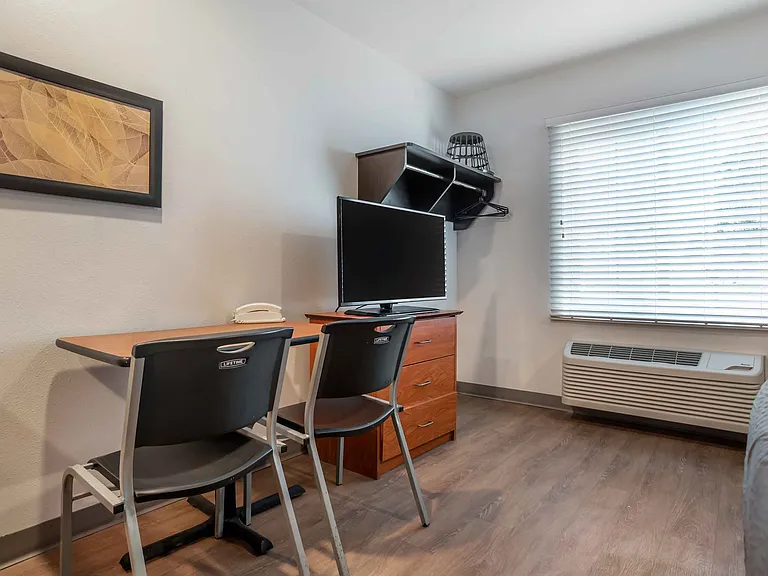 Studio Suite - 1 Full Bed