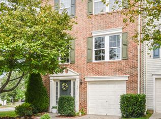 21805 Mornington Crescent Ter, Sterling, VA 20166