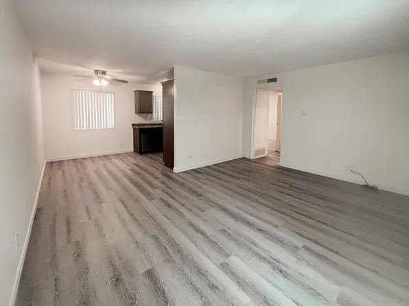 7516 Parkway Dr APT 1D, La Mesa, CA 91942