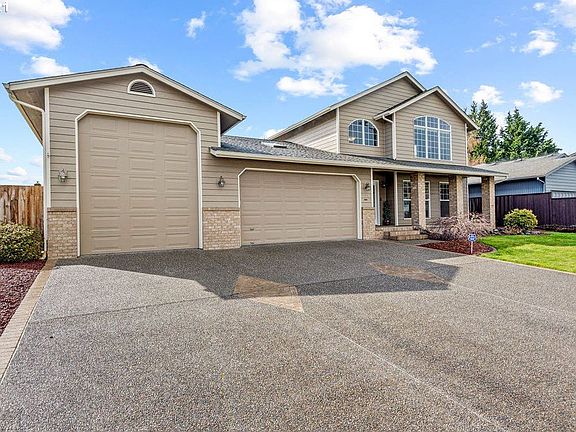 2nd image of 219 Sparks Dr