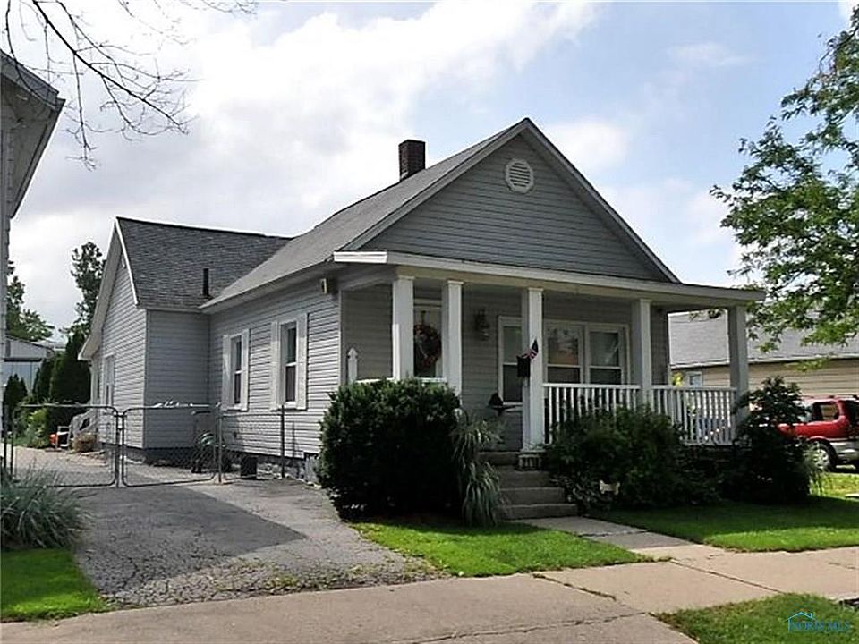 1st image of 2118 Woodford St