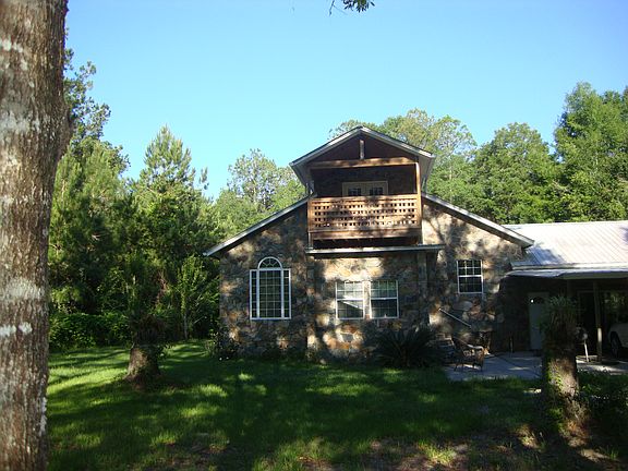 3rd image of 1045 SW Legion Dr
