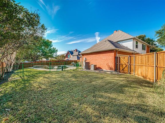 4th image of 6005 Jasmine Ct