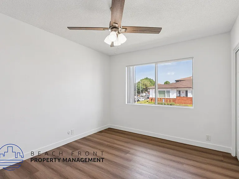 914 S Alma St — Photo 16