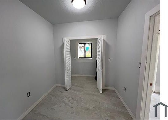 4th image of 2169 NW Flagler Ter