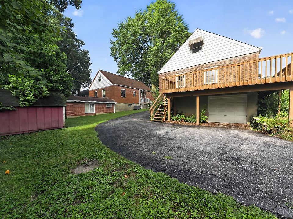 2nd image of 964 Seibel Ln