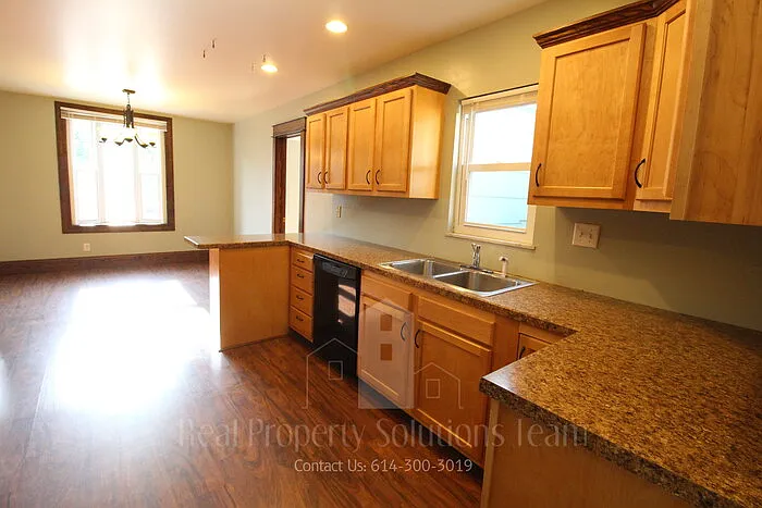 2353 Adams Ave — Photo 9