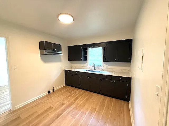 2408 Cornell Ave — Photo 6