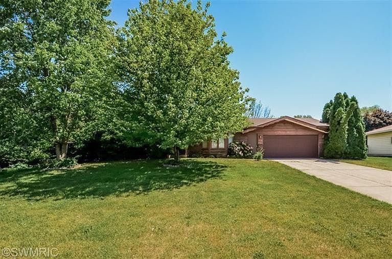 1st image of 1686 Stonybrook Dr