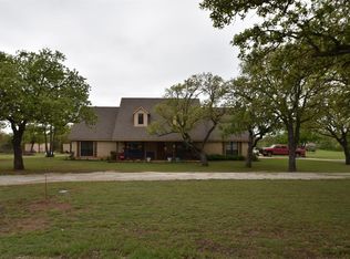 236 Eastpark Dr, Graham, TX 76450