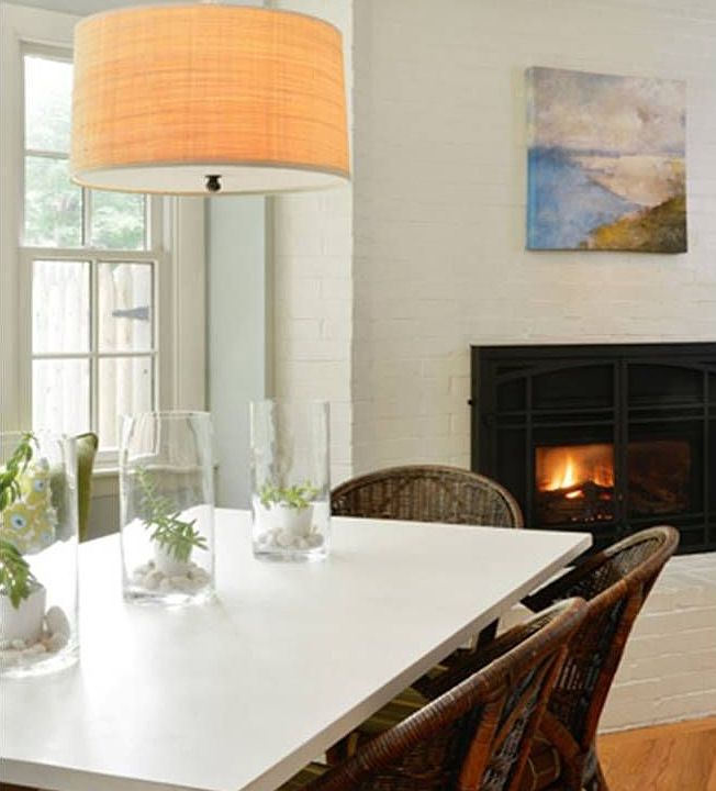 Eat-in kitchen with gas fireplace
