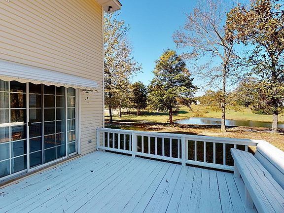 5th image of 610 Deer Acres Dr
