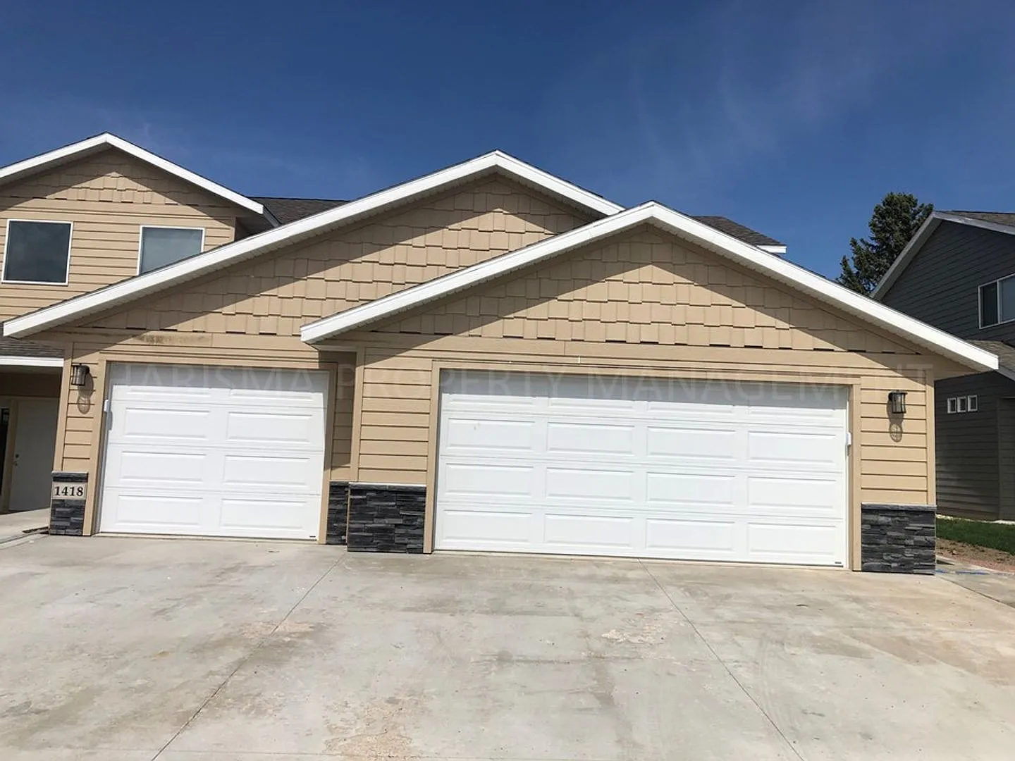 Kayla Place Townhomes — Photo 4