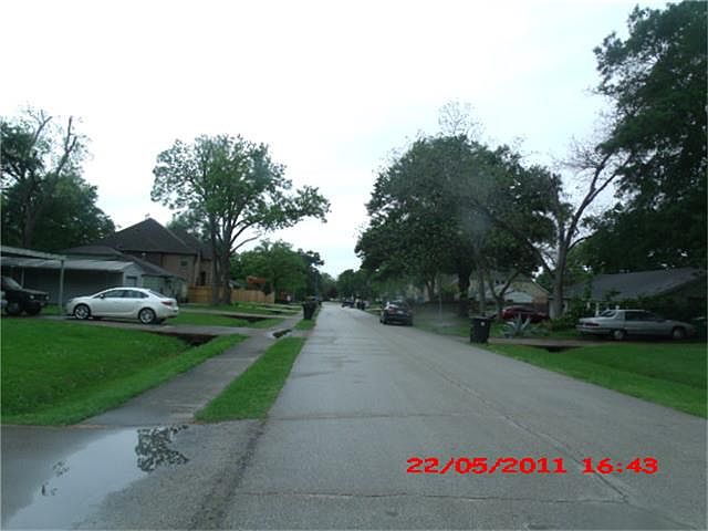 1st image of 6601 Schiller St