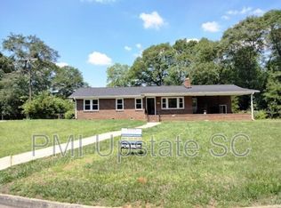 101 Hardale Ln, Greenville, SC 29607