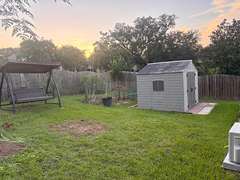 1114 High Meadow Dr — Photo 6