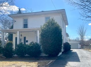10 Grove St, Malone, NY 12953