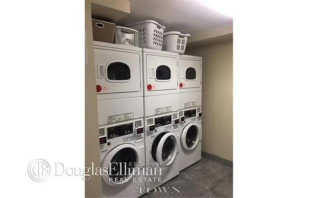 Rented by Douglas Elliman | media 37