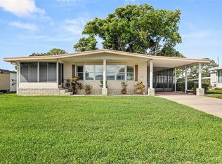 1213 Apache Cir, Tavares, FL 32778