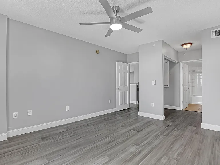 651 Okeechobee Blvd #403 — Photo 25