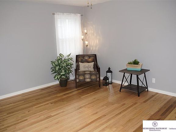 3rd image of 6133 Manderson St