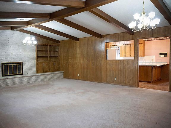 3rd image of 309 Bennett Dr