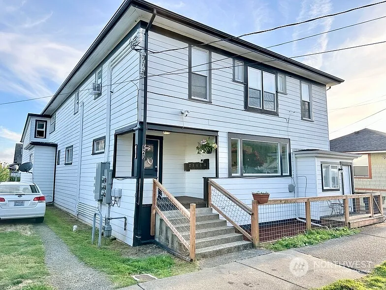 620 Eklund Avenue photo 1