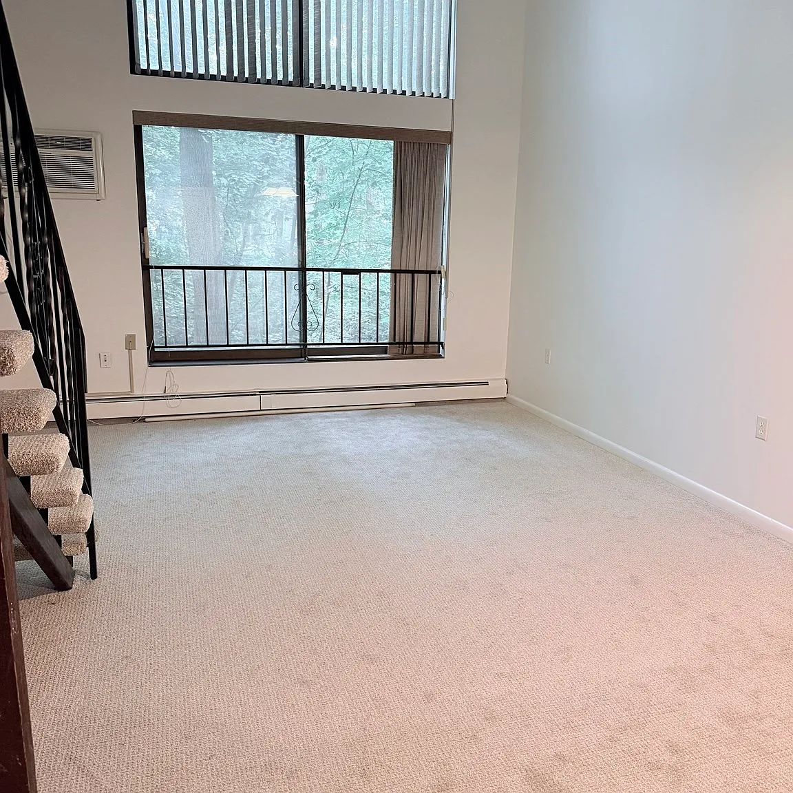 1 bed, 1.5 bath, 596 sqft, $1,950 — Photo 2