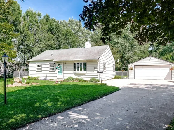 8609 12th Ave S, Bloomington, MN 55425