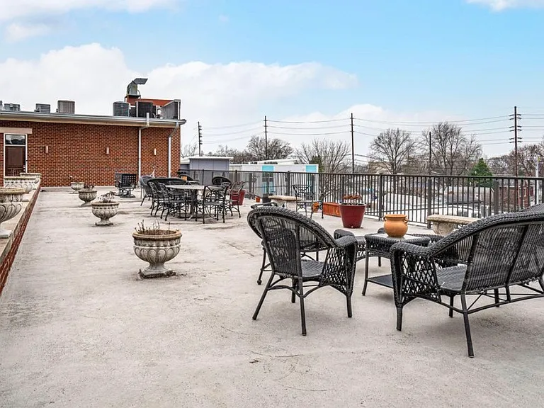 2011 Frankfort Ave #205 — Photo 36