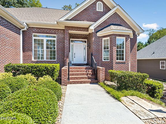 2nd image of 405 Tanasi Way
