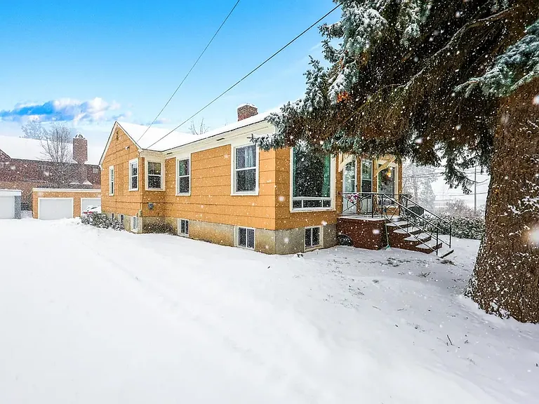 415 S Coeur D Alene St #415 — Photo 3