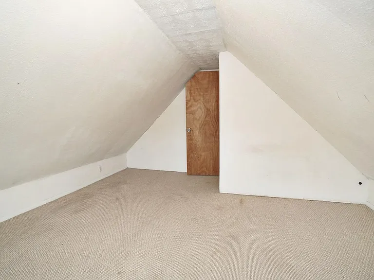 2417 Fairview Ave — Photo 31