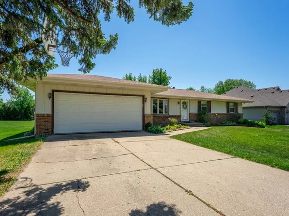 7249 Robinswood St, Rockford, IL 61114